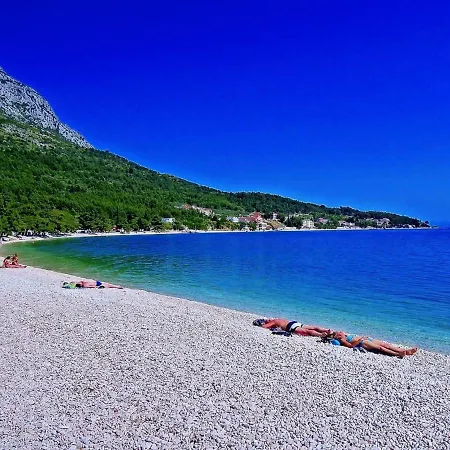 アパート Casa Viter ザオストログ